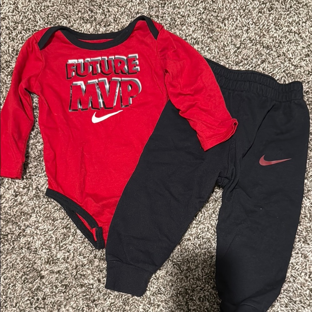 Nike Baby 2 piece long sleeve set